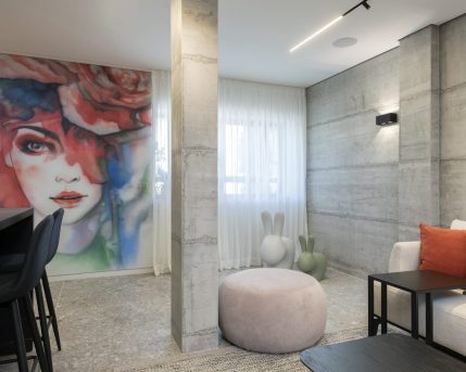 176f95e2-b245-401c-b1b3-63278bfa4203