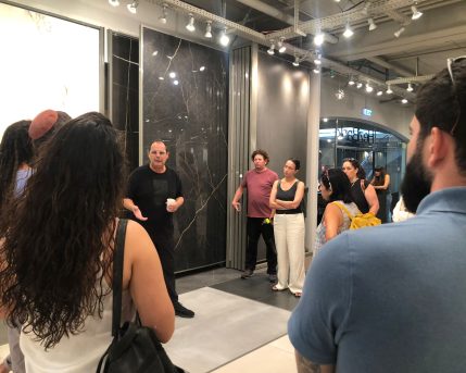 2165ef3c-47b7-453a-aab9-45d34d2f0a13