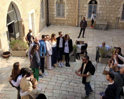 63b5d08e-d2e2-4c8b-b447-af7b33e5d890