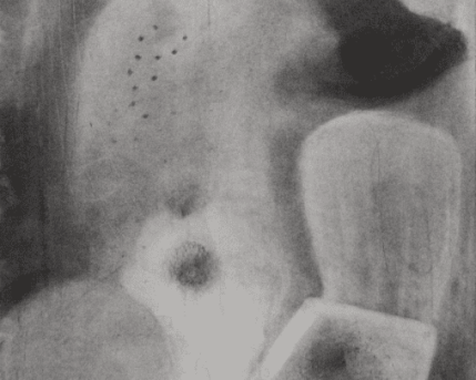 עומר הלפרין. אפיקוקרס 2, פחם על נייר 
50x108 ס״מ
2021