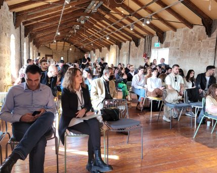 c32e327d-8d74-4b69-a41f-e0b819e83ea5