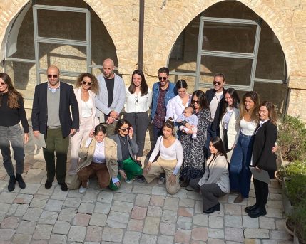 e9a1f8fb-384a-4075-96f6-8ec29c590201